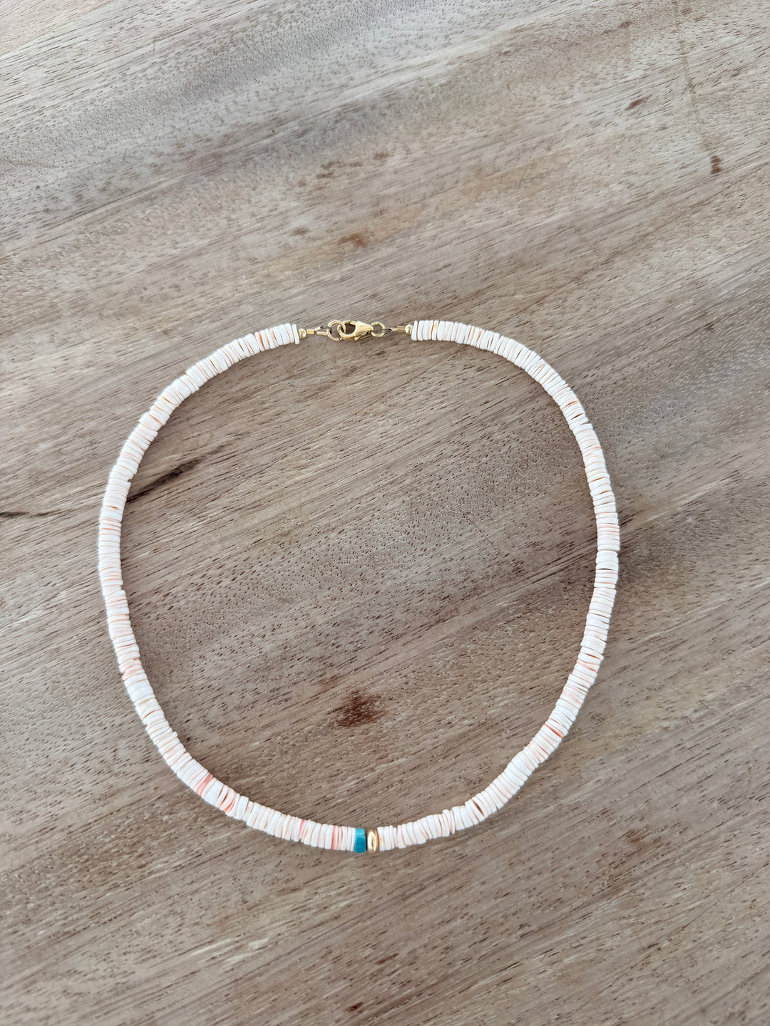 No Inheritance Shell Necklace